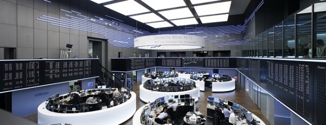 Der DAX bei 12.000 Punkten – was bedeutet das für Kleinanleger? Soll man jetzt noch investieren?