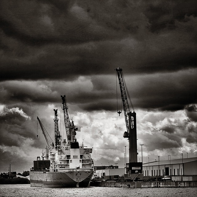 hamburg-66855_645